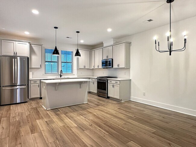 Building Photo - Luxury Townhome in Midtown Nexton