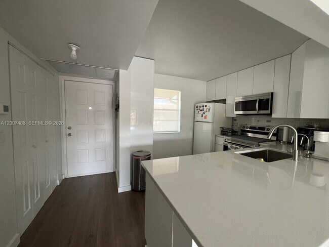 Building Photo - 2369 NW 89th Dr