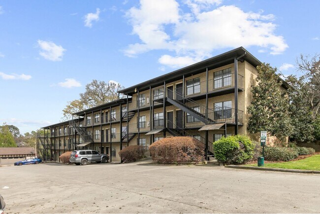 Interior Photo - South Hill