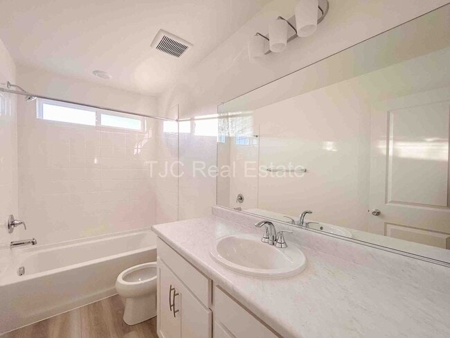 Building Photo - 6278 N Nepal Ct