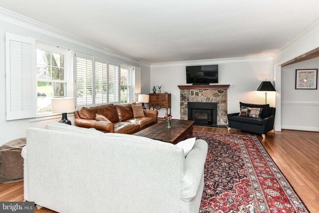 Building Photo - 3061 N Oakland St