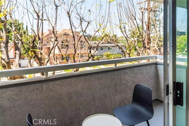 Building Photo - 4406 Cahuenga Blvd