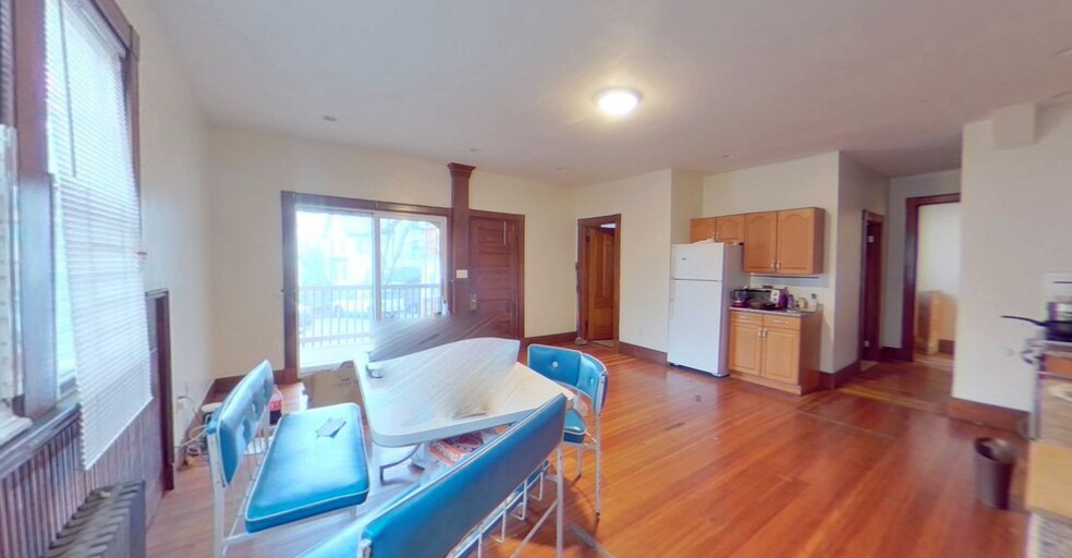 Building Photo - 12 Gardner St