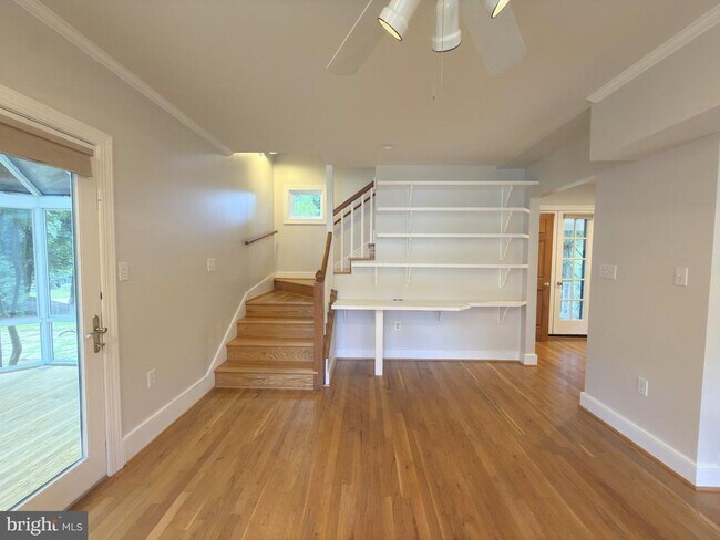 Building Photo - 5 Mill Way