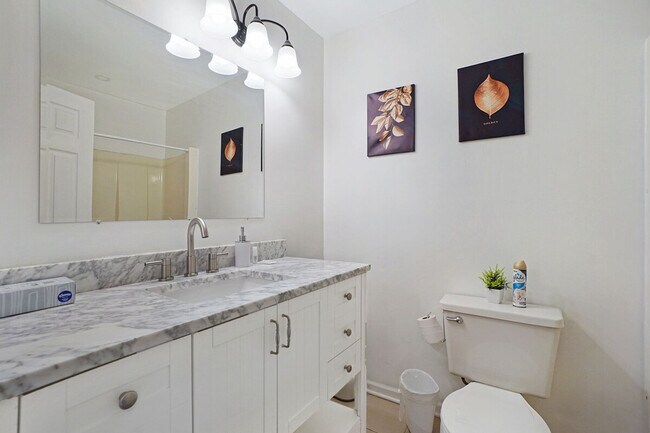 Building Photo - 291 Weatherford Ln