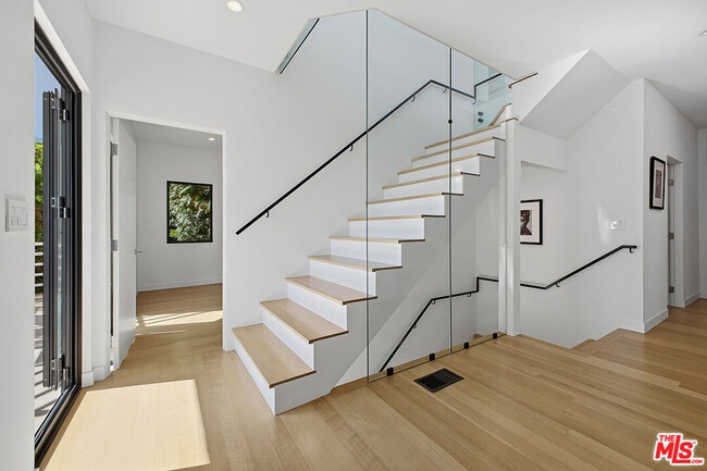 Building Photo - 6390 Quebec Dr