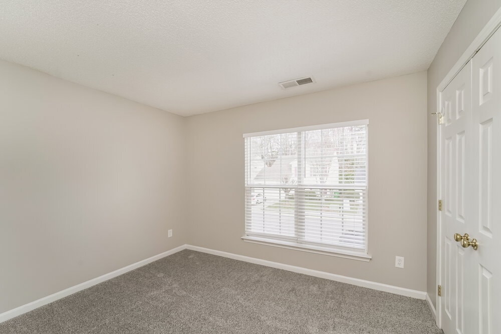 Building Photo - 3011 Mallard Forest Dr