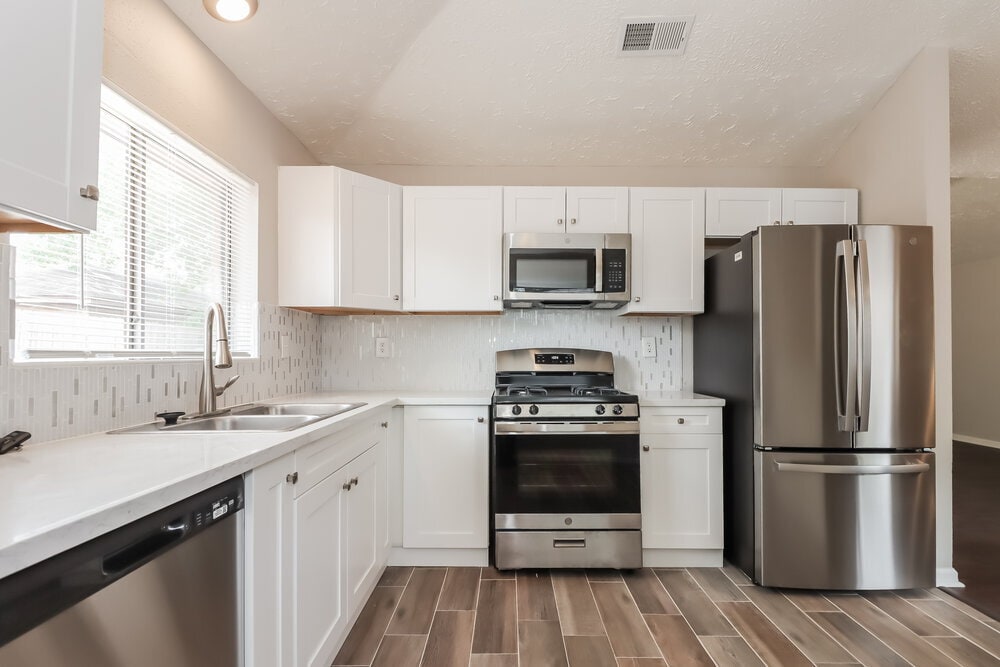 Building Photo - 20810 Union Park Dr