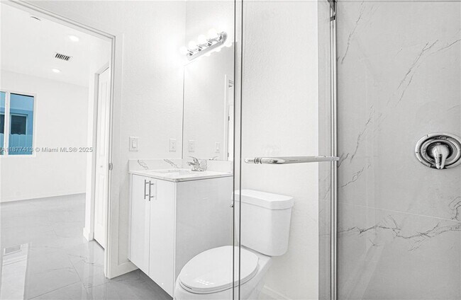 Building Photo - 22425 SW 125th Ave