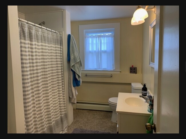 Building Photo - 39 Colony Ct