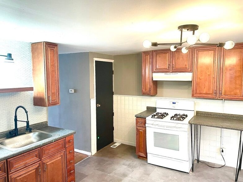 Kitchen (2 Bedroom Unit) - 10063 Jeffrey Dr