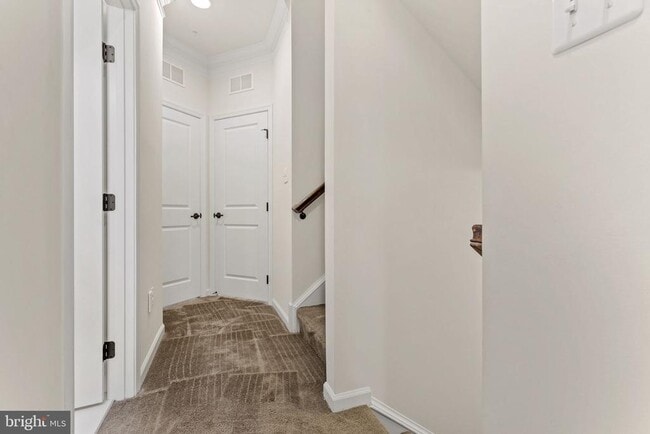 Building Photo - 6405 Walcott Ln