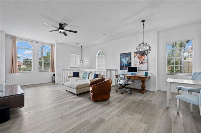 Building Photo - 4986 Bonsai Cir