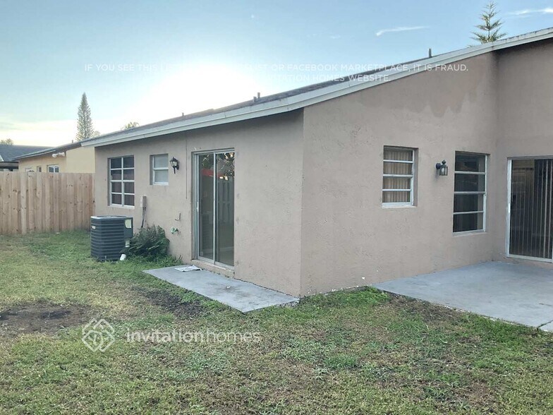 Building Photo - 19922 NW 67th Pl