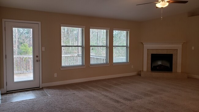 Building Photo - 6328 Parakeet Trail