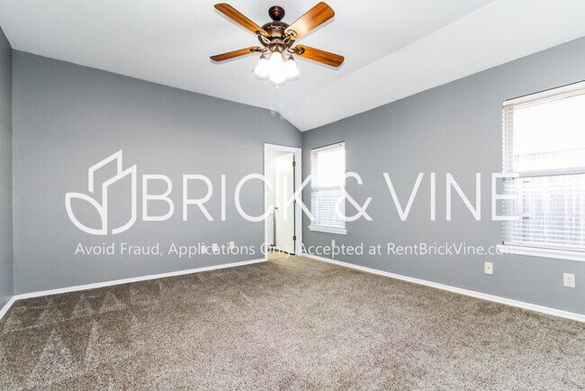 Building Photo - 4213 Hunterfield Ave