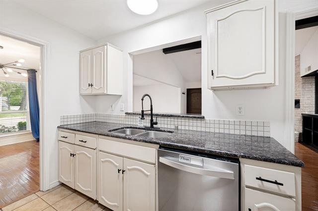 Building Photo - 3636 Hopetown Dr