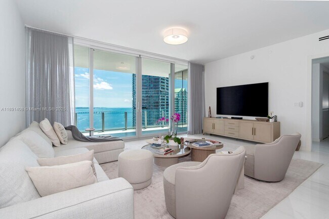 Building Photo - 300 Biscayne Blvd Way