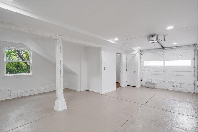 Building Photo - 79 26th Ave