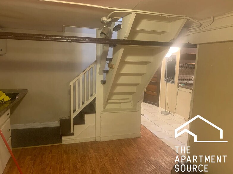 Building Photo - 2527 N Orchard St