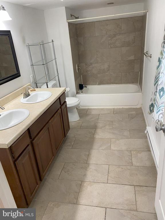 Building Photo - 7097 Union Deposit Rd