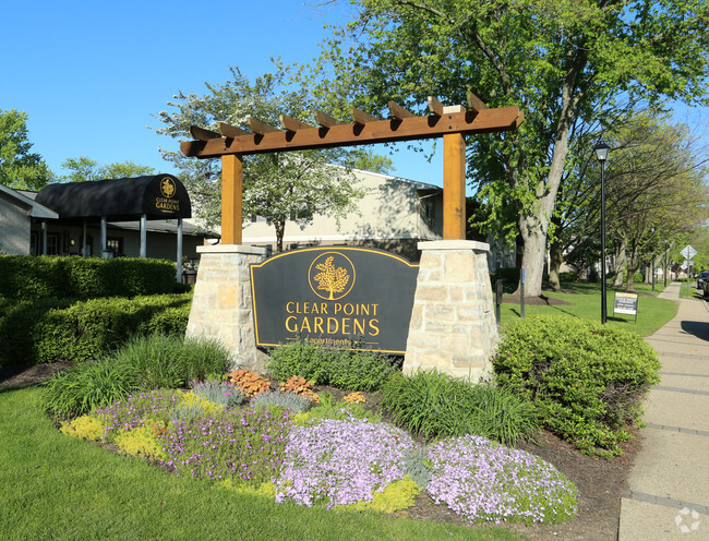 Building Photo - Clear Point Gardens