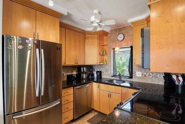 Building Photo - 78-7030 Alii Dr, Apt 312,