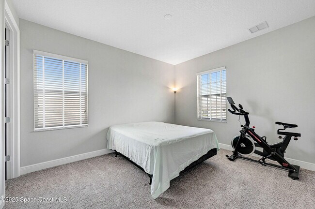 Building Photo - 7506 Millbrook Ave