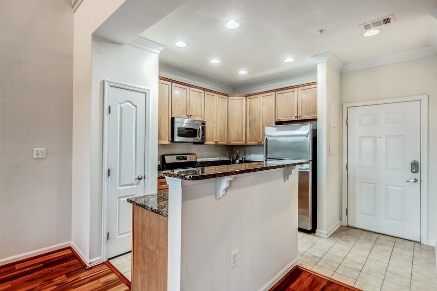 Building Photo - 9000 Lorton Station Blvd