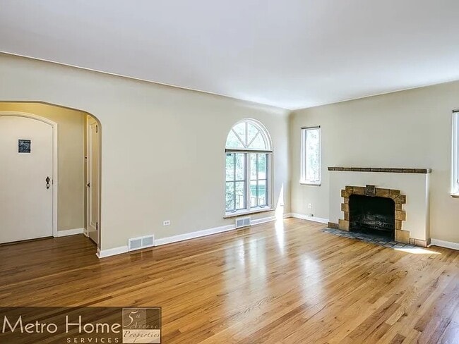 Building Photo - 663 Grape St