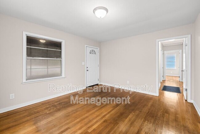 Building Photo - 5717 Avenue O