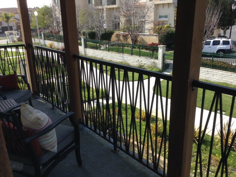 Balcony (Primary bedroom) - 4415 Ahoy Ln
