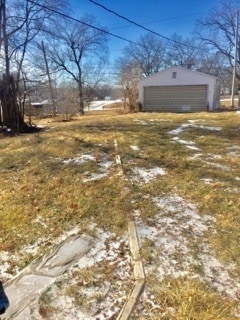 Building Photo - Large 3 Bedroom with 2 Car Garage