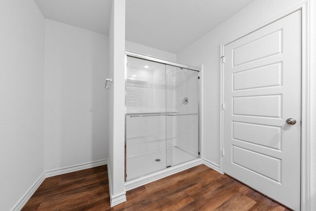 Building Photo - 817 Heartseed Ave