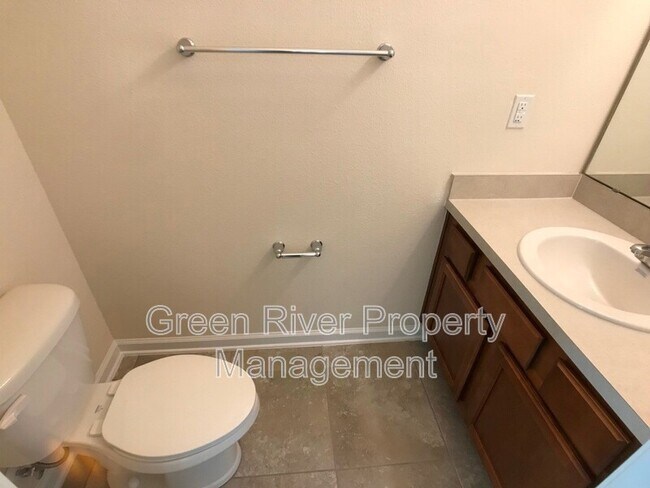 Building Photo - 617 Servia Dr