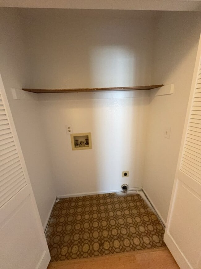 Building Photo - Updated, West Greeley - 3 Bedroom 2.5 Bath...
