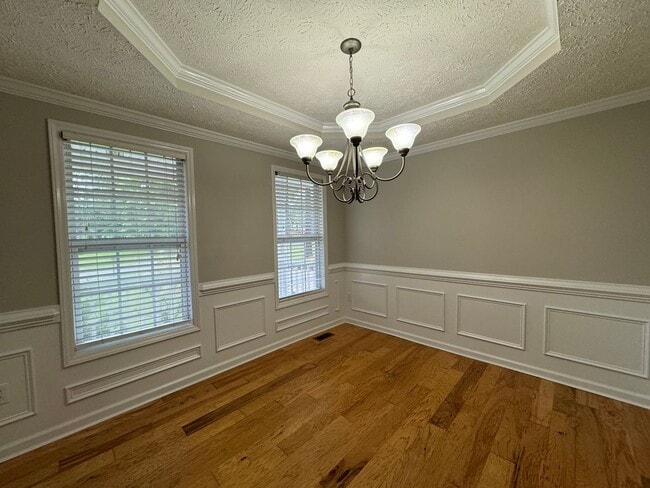 Building Photo - Spacious 4 Bed 2.5 Bath Home in Carolina Lakes