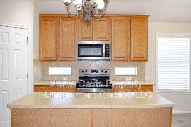 Building Photo - 120 Fred Couples Dr