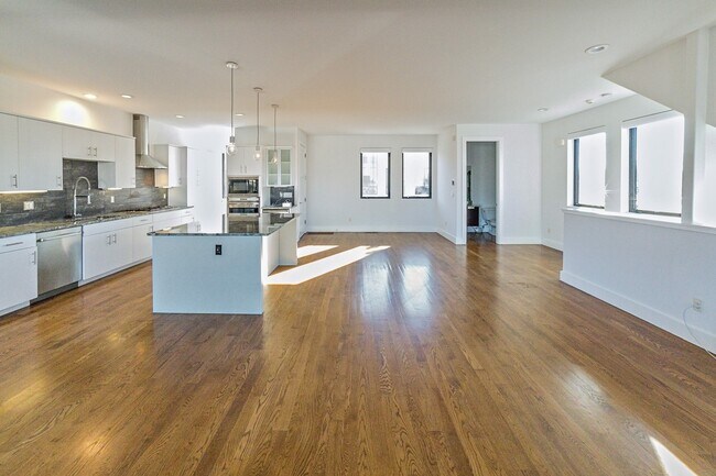 Building Photo - Beautiful Brookside SMART HOME now available!