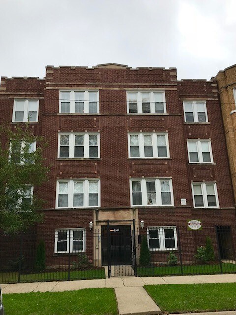 Building Photo - 4950 N Harding Ave
