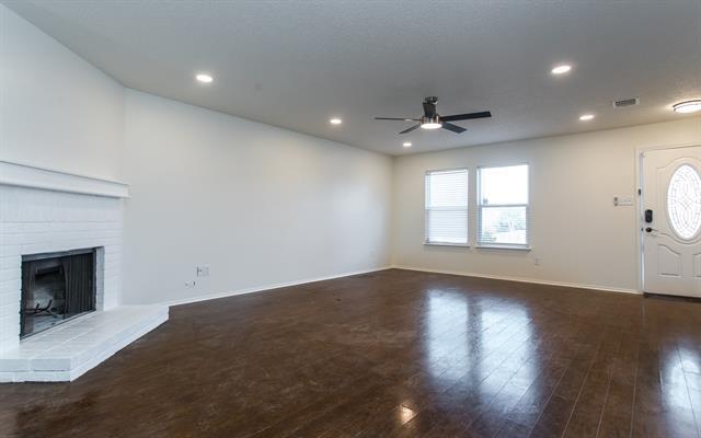 Building Photo - 2629 Clear Brook Dr