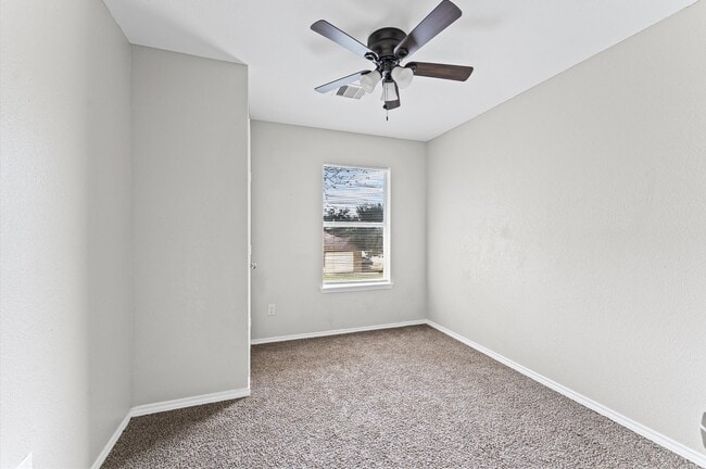 Building Photo - 7642 Appleberry Dr