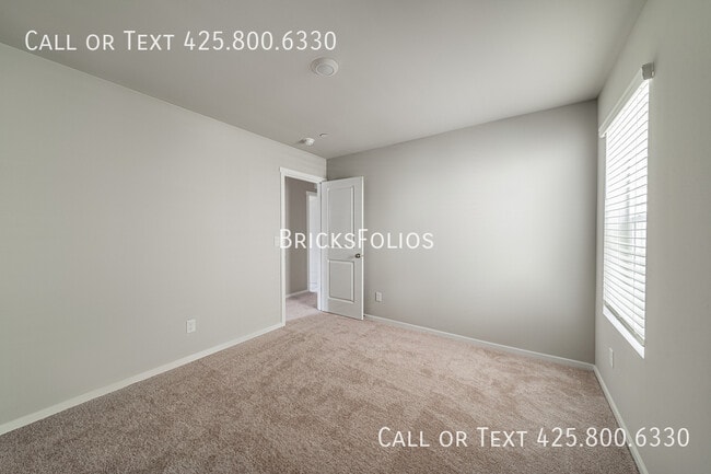 Building Photo - 4245 Pronghorn Pl