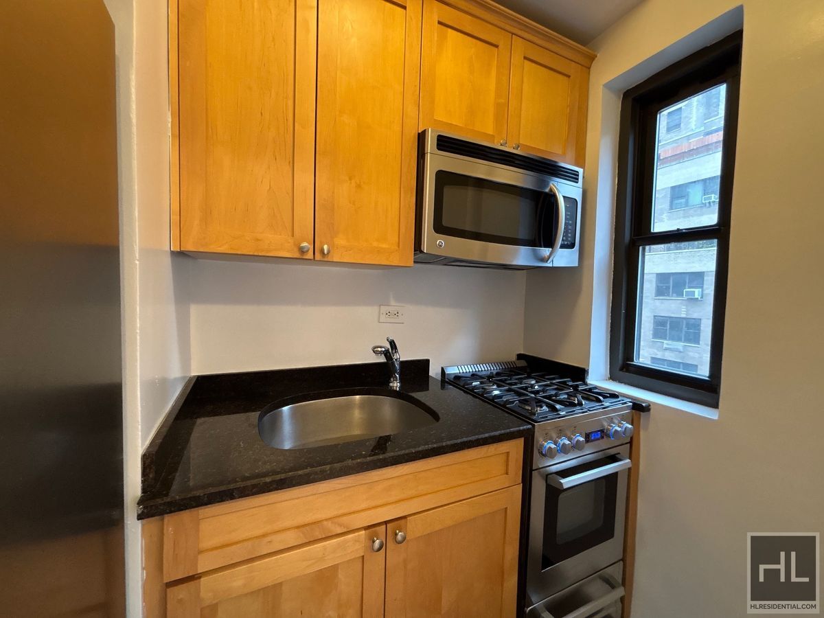 Building Photo - EAST 56 STREET