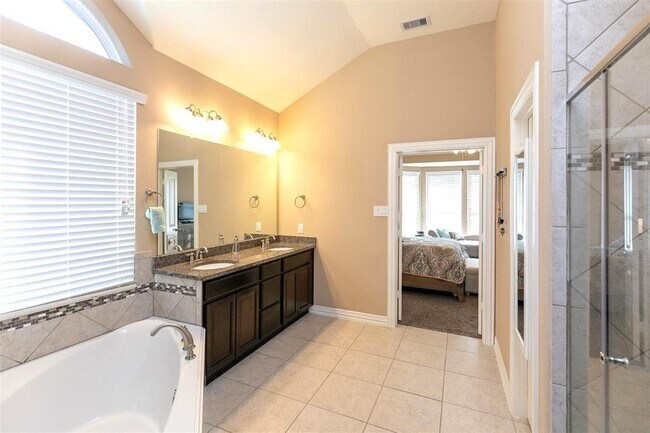 Building Photo - 26707 Sooty Tern Dr