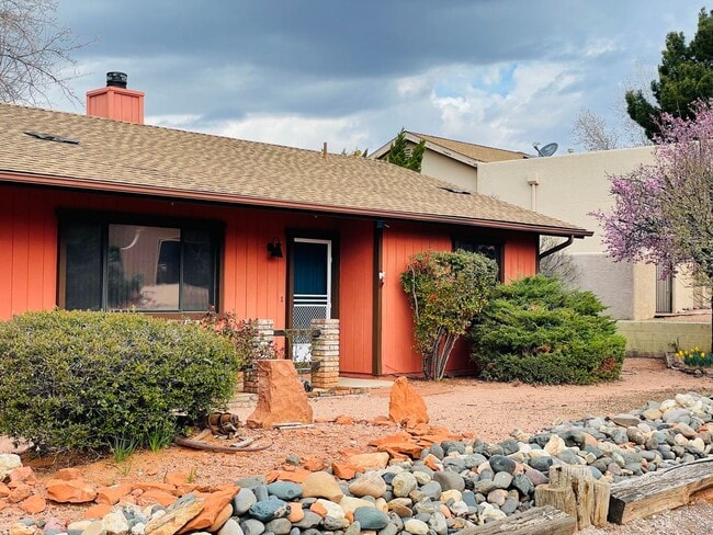 Building Photo - VILLAGE OF OAK CREEK