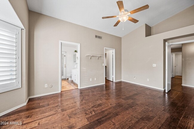 Building Photo - 473 W Smoke Tree Rd