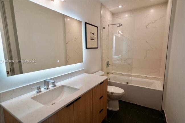 Building Photo - 7920 NE 2nd Ave