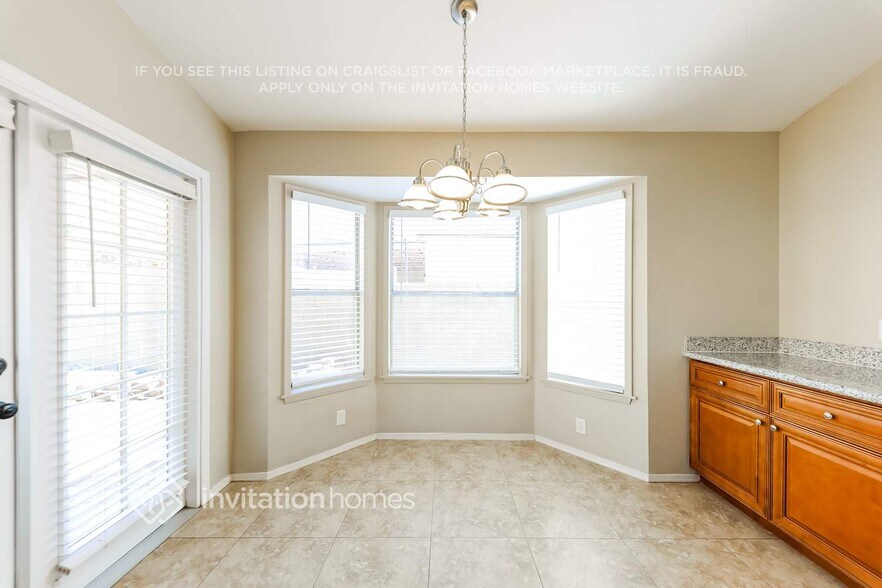 Building Photo - 4026 W Whispering Wind Dr