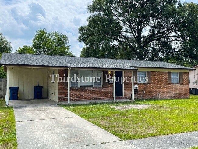 Building Photo - 2569 Kershaw Dr W